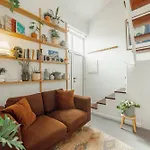Modern Studio By Hosty